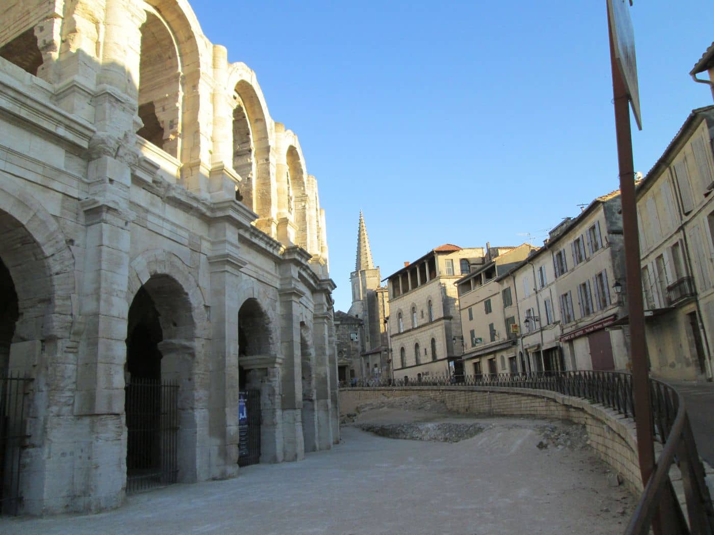 Location manège Arles face au arènes Bouches-du-Rhône